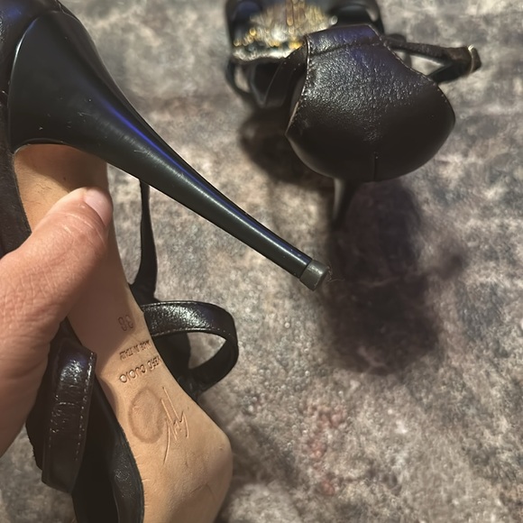 Giuseppe Zanotti Black Crystal and Chain Embellished Leather Strappy Sandals - Picture 7 of 7